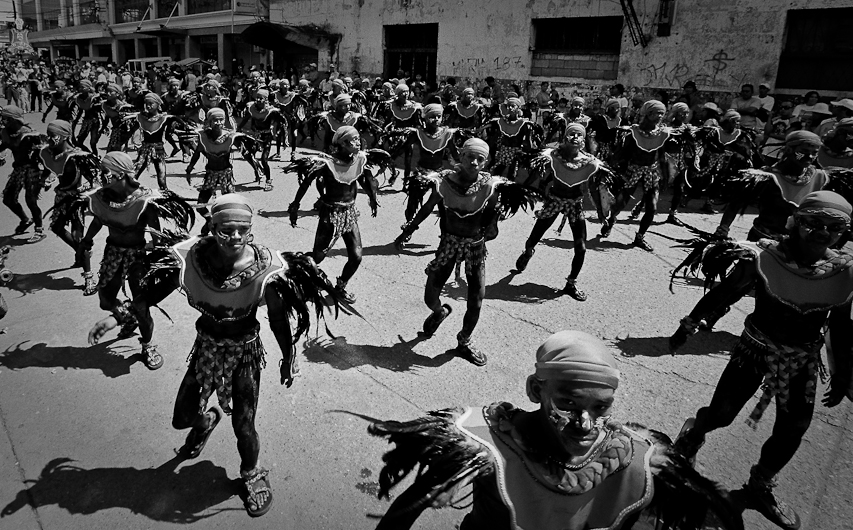 http://mail.peterodriscollphotography.com/files/gimgs/20_dinagyang-069.jpg