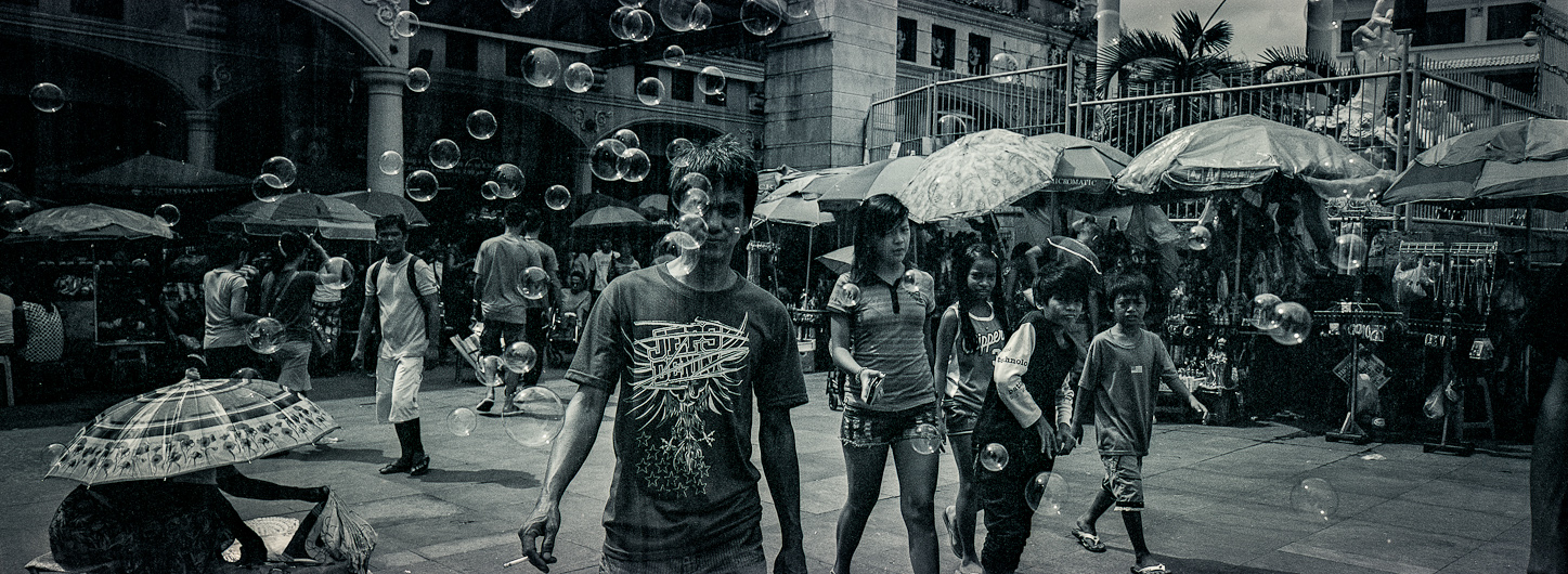 http://mail.peterodriscollphotography.com/files/gimgs/38_quiapo.jpg